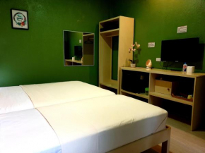 MJ's Residences Garden Hotel